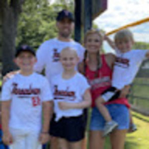 Meet your Posher, Leslie